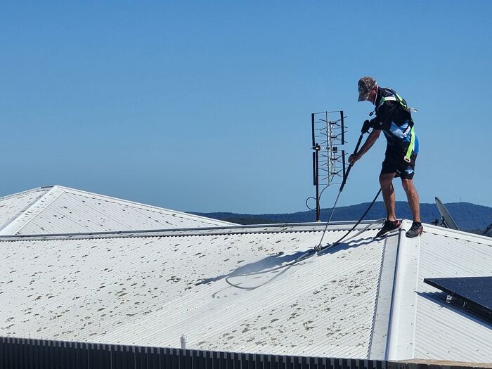 Bayside Brisbane Exterior Cleaning – Pressure Washing and Solar Panel Cleaning for Manly, Wynnum and