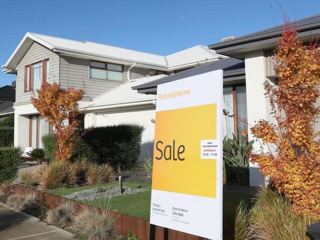 Advice on Preparing Properties for Sale with Exterior Cleaning Services