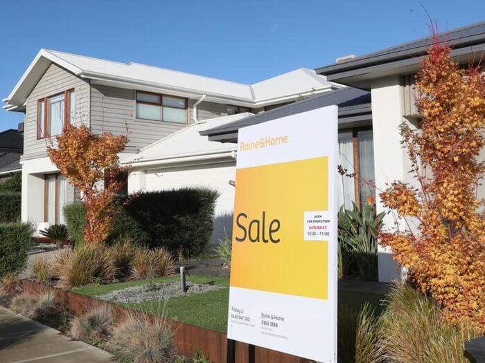 Advice on Preparing Properties for Sale with Exterior Cleaning Services